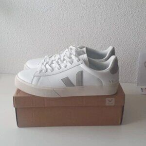 VEJA Women’s Classic Casual Sneakers – Minimalist Flat Shoes